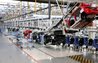 Volkswagen para operações por falta de peças e coloca funcionários em férias coletivas