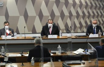 Documento sobre covid era informal e foi alterado, diz auditor do TCU