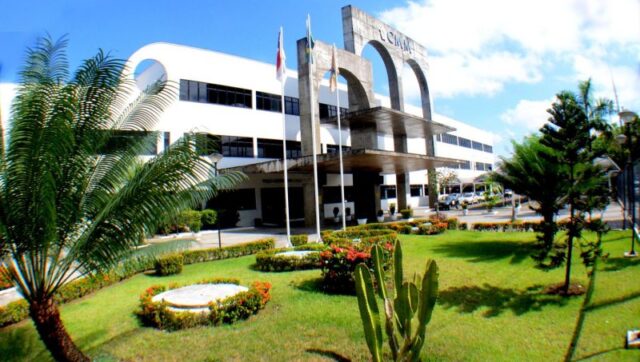 CAMARA-MUNICIPAL-DE-MANAUS_ROBERVALDO-ROCHA-DIRCOM-CMM-800x453