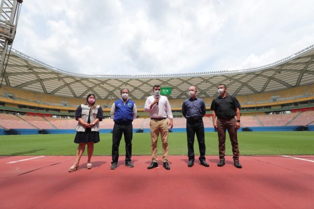 governador-wilson-lima-e-secretarios-estaduais-no-lancamento-do-vacina-premiada-na-arena-da-amazonia-foto-diego-peres-secom