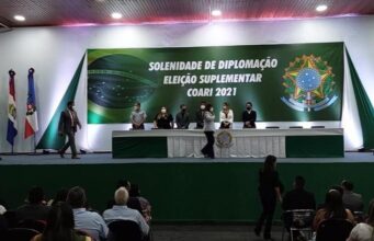 Prefeito e vice de Coari, no interior do AM, tomam posse