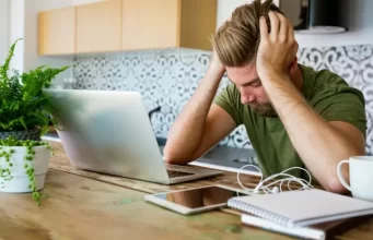 Por que colegas de trabalho com quem temos relação de amor e ódio são os mais estressantes