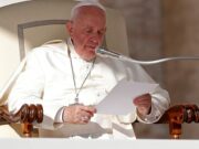 No Vaticano, papa Francisco diz rezar por vítimas das chuvas no Brasil