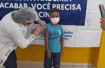 Profissionais de saúde fazem busca ativa para vacinar crianças no interior do AM