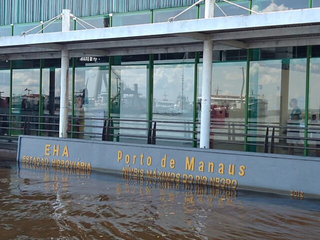 cheia-recorde-rio-negro-atinge-30-metros-e-ultrapassa-em-3-centimetros-a-maior-enchente-em-119-anos