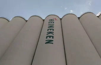 Após quase 20 anos, Heineken encerra produção de concentrados para refrigerantes em Manaus