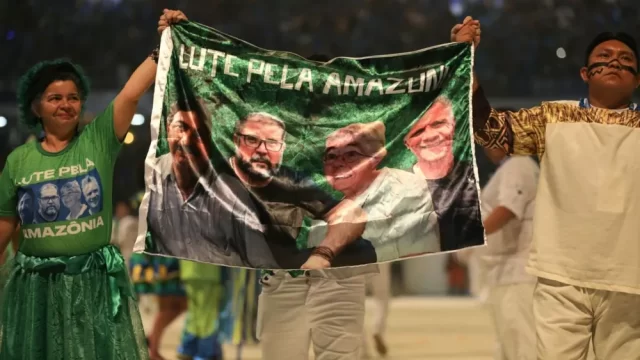 caprichoso-homenageia-bruno-pereira-e-dom-phillips-foto-michael-dantas-sec-am