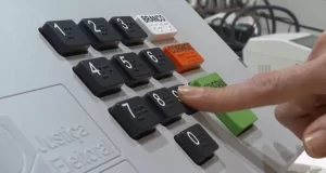 Candidatos não poderão ser presos a partir deste sábado
