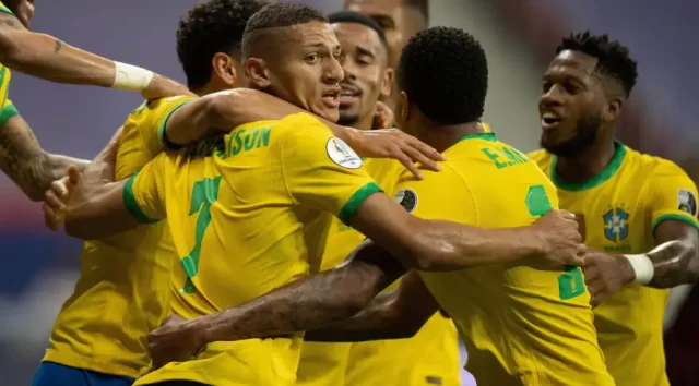 41545_73D1BB4C3B861BFB-1