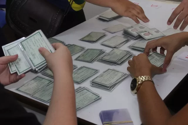 6D4E036E-1B08-4F56-88E9-2E98A91E6D7C