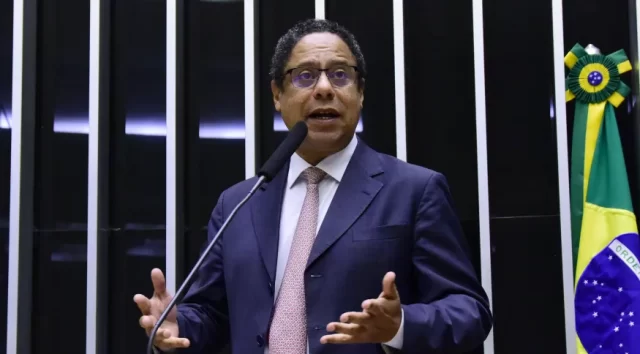 orlando_silva_deputado_01-e1682649897118