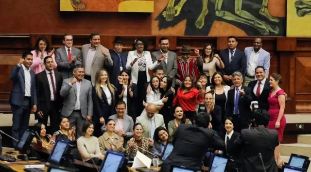 Assembleia-Equador-Impeachment