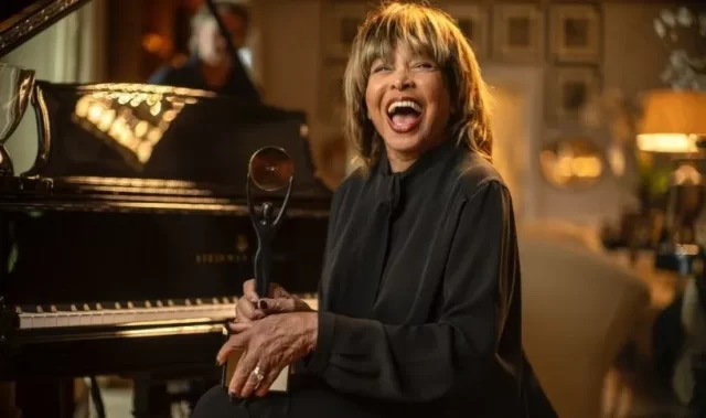 TinaTurner-Grammy-Premios