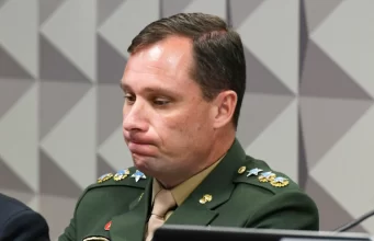 Entenda a polêmica envolvendo o Rolex dado de presente a Jair Bolsonaro