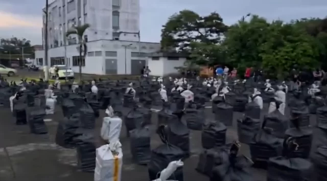 022ef20c-9ea9-4640-b50e-9ac5278c0961