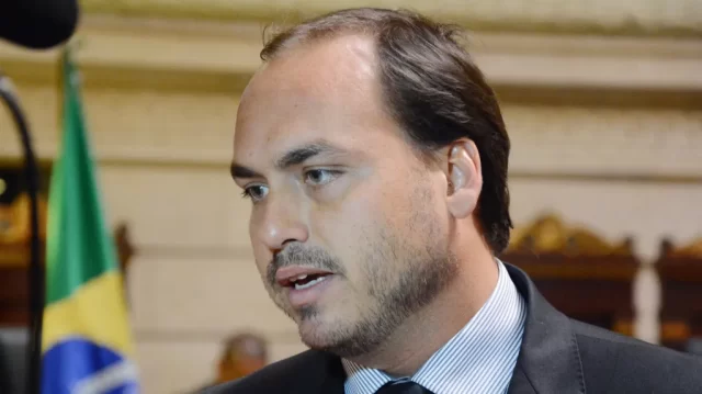 31075633PL aposta em filiação de Carlos Bolsonaro e eleições municipais para driblar repercussão de depoimento de Mauro CidPL aposta em filiação de Carlos Bolsonaro e eleições municipais para driblar repercussão de depoimento de Mauro Cid832_37de0abac2_3k-e1706630453692