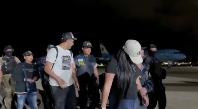 2024-01-19T181945Z_1_LYNXMPEK0I0NM_RTROPTP_4_ECUADOR-VIOLENCE-ARGENTINA