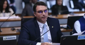 Não tem nada a ver com o filme, diz Flávio sobre operação contra produtora