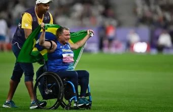 Com brilho nos olhos, Beth Gomes quer buscar tri paralímpico em 2028