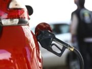 Postos de Manaus suspeitos de formar cartel e combinar preço da gasolina são alvo de 33 ações do MP