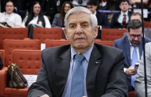 General Heleno diz ao Exército que convive com Alzheimer desde 2018