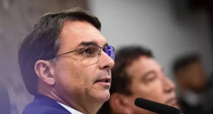 Flávio procura Hugo e relator do PL da Anistia por ajuste em texto