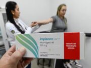 Manaus vai oferecer implante moderno para evitar gravidez em 11 unidades de saúde em 2026, diz prefeitura