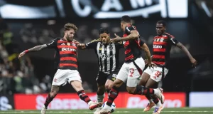 Flamengo empata com o Atlético-MG e desperdiça chance de confirmar o título
