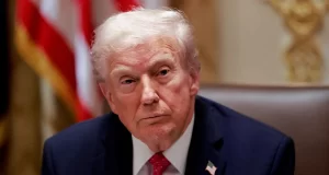 Trump pede ao Congresso para acabar com a cidadania por nascimento