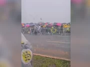 Raio atinge apoiadores de Nikolas Ferreira durante ato em Brasília