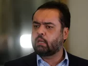Cláudio Castro diz que sai do governo do Rio “de cabeça erguida”