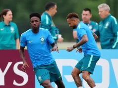 Com dúvida na direita, Brasil encerra preparação para encarar Escócia