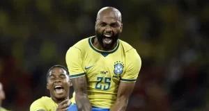 Ancelotti escala 2 times e seleção se despede com goleada sobre Panamá