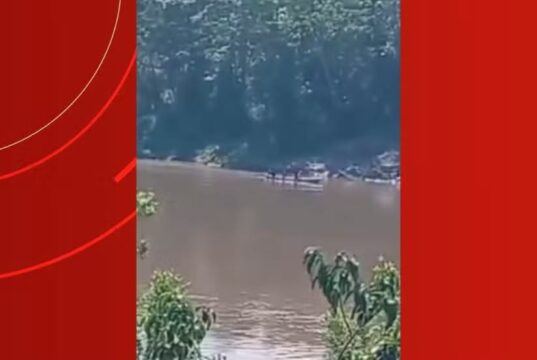 Indígenas de recente contato são vistos em rio perto de cidade no AM; especialistas alertam para evitar proximidade