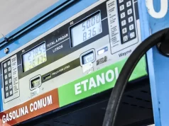 Brasil deixará de importar 900 milhões de litros de gasolina por ano