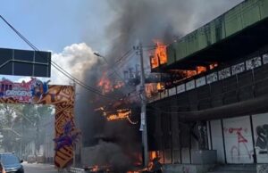 Incêndio destrói antigo prédio do Banco da Amazônia no Centro de Manaus