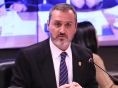 Dino determina reintegração de Andrei Rodrigues ao comando da PF