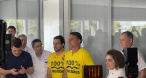 Investigado em inquérito no STF sobre financiamento de ‘Dark Horse’, Flávio diz que é ‘positivo tirar o sigilo de tudo’