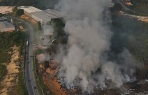 Responsável por área atingida por incêndio em Manaus é multada em R$ 5,5 milhões