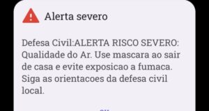 Defesa Civil dispara alerta nos celulares após fumaça encobrir Manaus