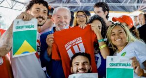 Lula garante versão universitária do “Pé de Meia” caso seja reeleito