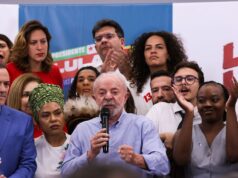 Lula cobra Flávio Bolsonaro sobre apoio ao fim da escala 6×1