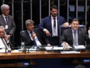 Alcolumbre retira PEC da Segurança Pública da pauta do Senado