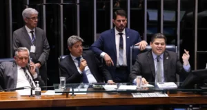 Alcolumbre retira PEC da Segurança Pública da pauta do Senado